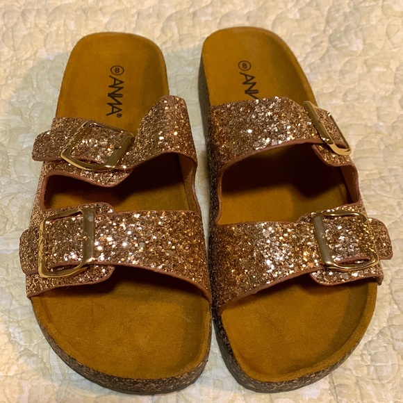 NWOT Women's Slide sandals - Picture 1 of 5